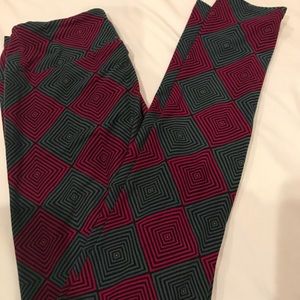 Cute Lularoe leggings SALE